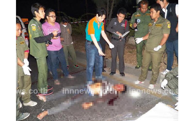วัยรุ่นปทุมธานีมีเรื่องในร้านอาหาร ถูกไล่ตี หนีไม่ทัน ตายเกาะกลางถนนถนนบางขันธ์ อ.คลองหลวง วัยรุ่นปทุมธานีมีเรื่องในร้านอาหาร ถูกไล่ตี หนีไม่ทัน ตายเกาะกลางถนนถนนบางขันธ์ อ.คลองหลวง