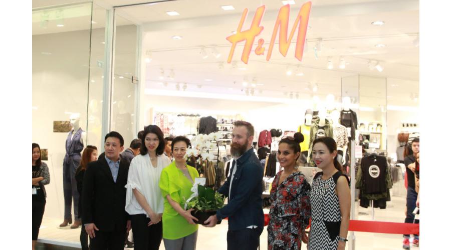 ͧԴҢ H&M Zpell@Futurepark ù鹹дѺšҢҹͧش 